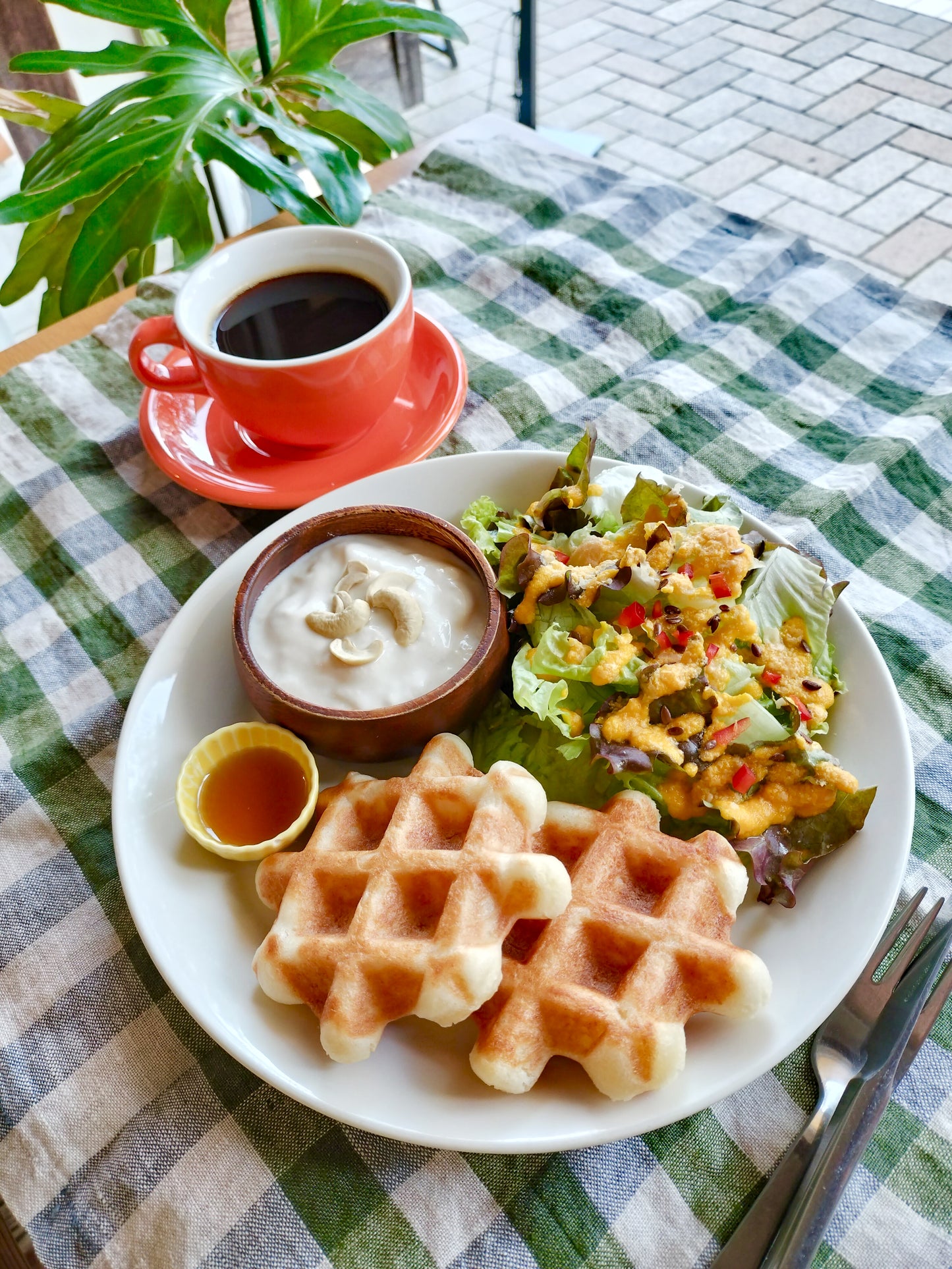 米粉の手作りチーズ風味ワッフル｜アレルギー食材28品目フリーのヴィーガンスイーツ